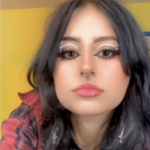 Meet your Posher, Eden